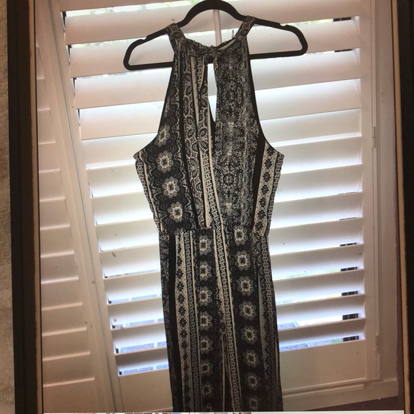 Lily Rose Black & White Sleeveless Jumpsuit - Picture 2 of 5